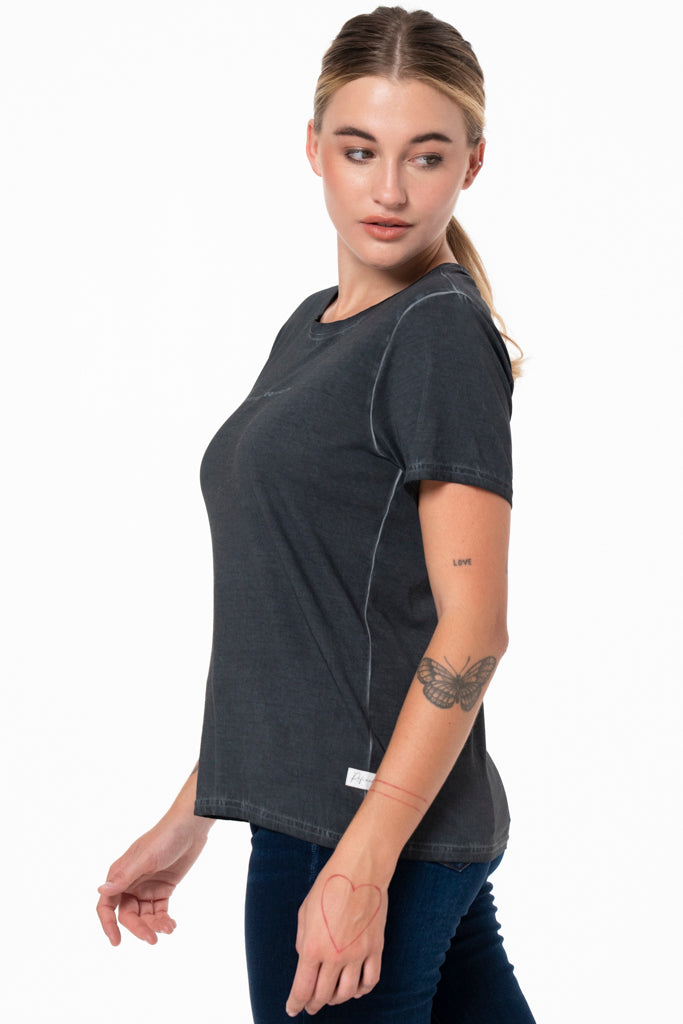Statement T-Shirt _ 137400 _ Black