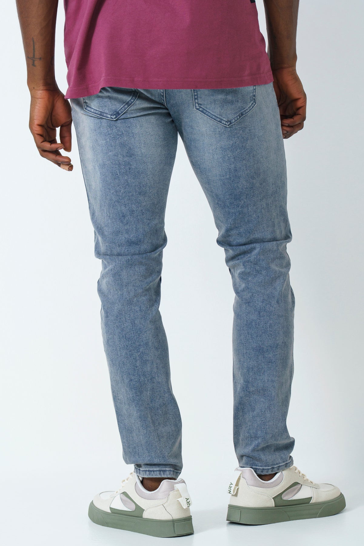 RF02 Skinny Fit Jeans