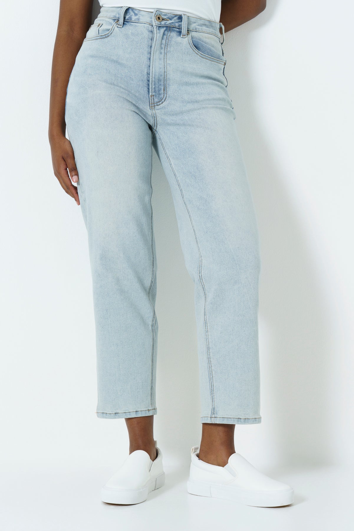 Rf13 Hi-Rise Straight Leg Jeans