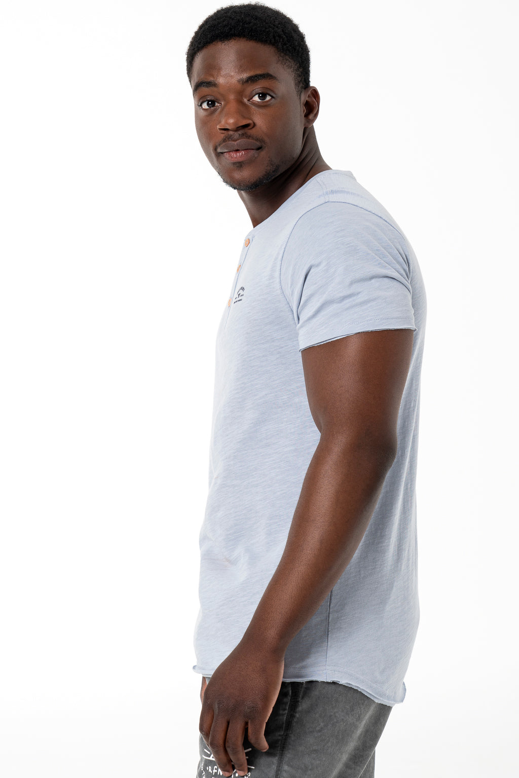 Henley T-Shirt _ 141367 _ Light Blue