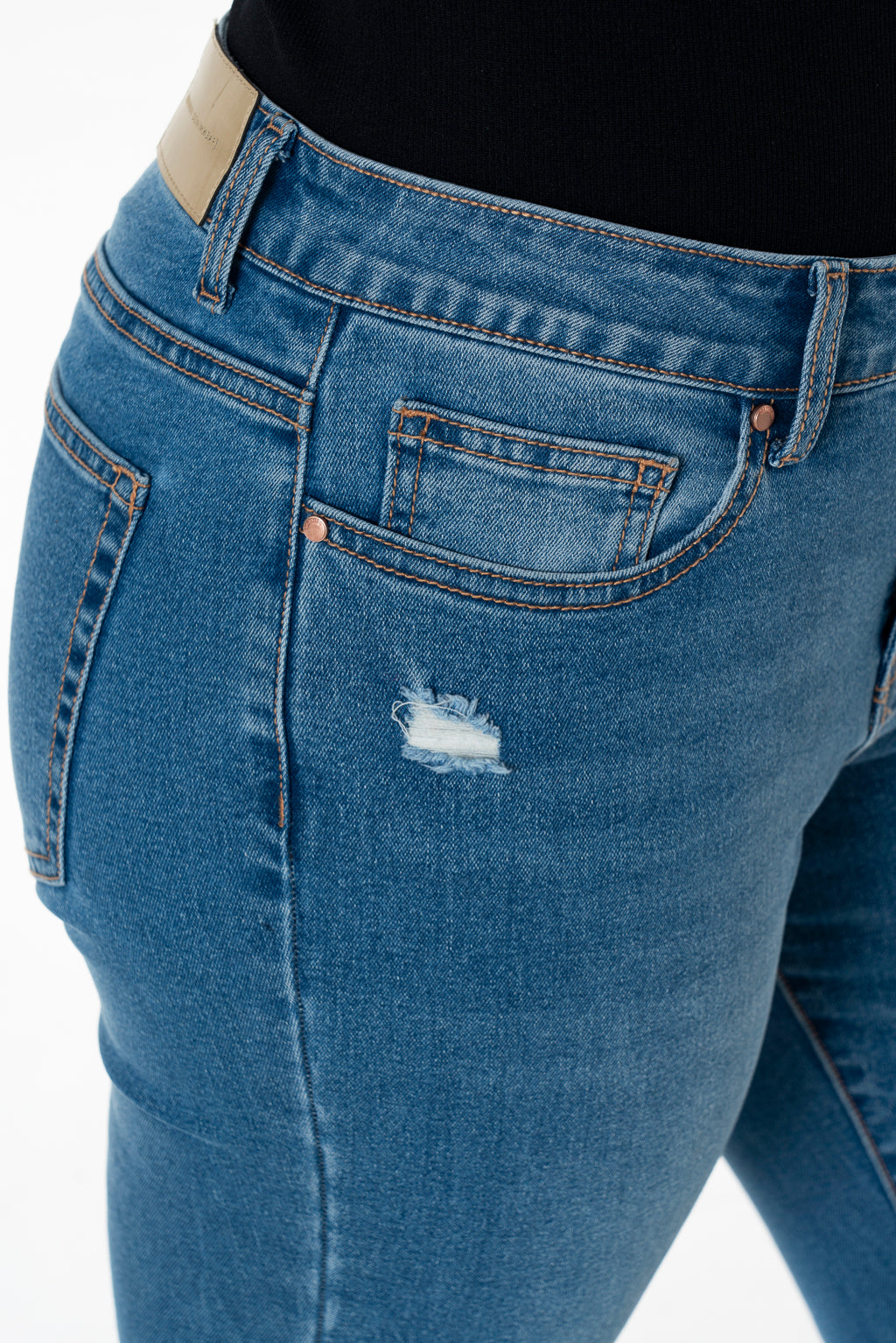 Rf12 Mid-Rise Skinny Jeans _ 142858 _ Mid Wash