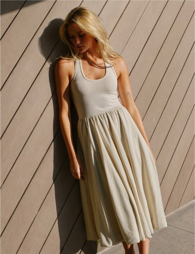DRESSES