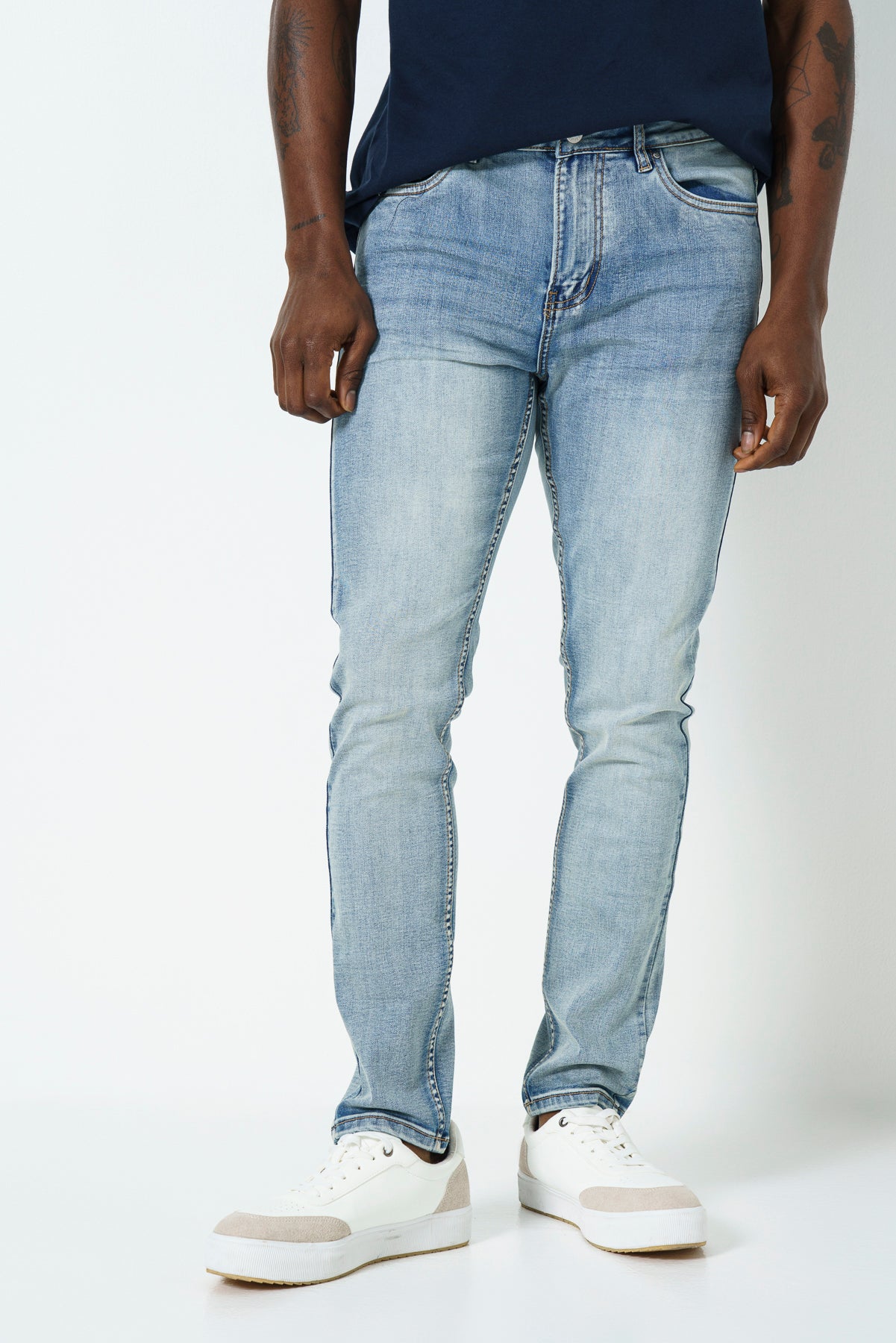 Rf02 Light Wash Jeans