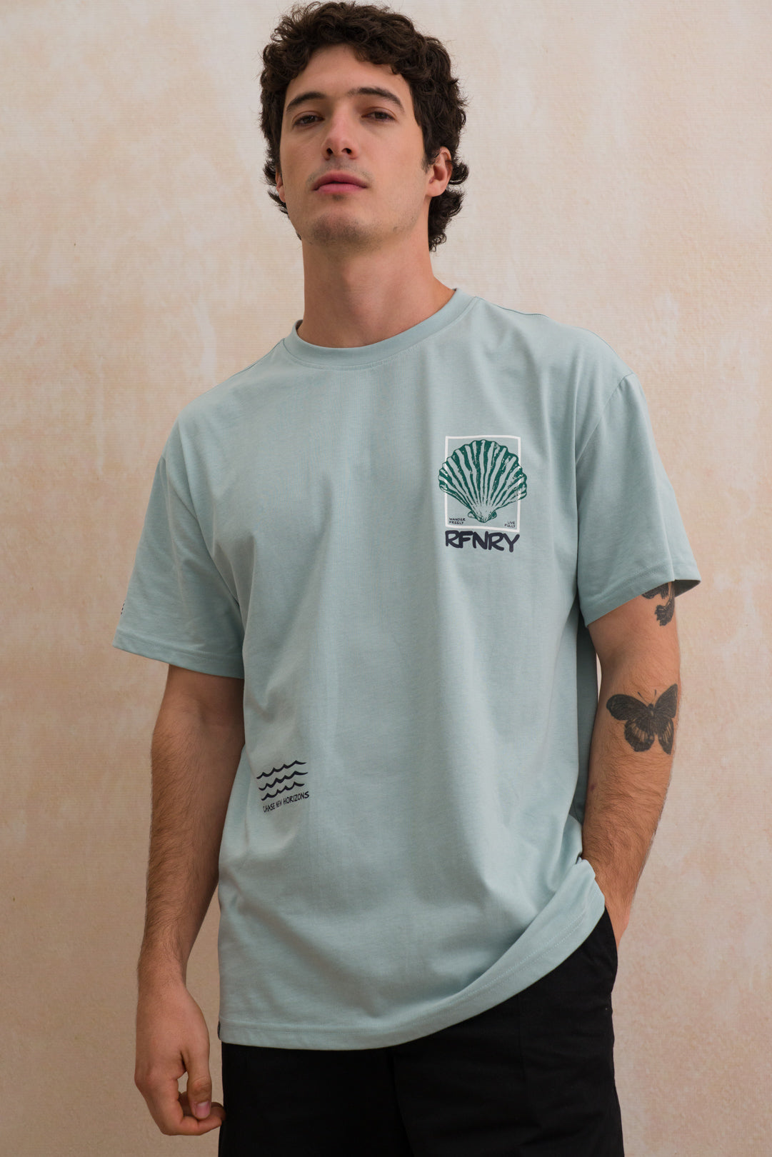 Graphic Oversized T-shirt from REFINERY – Refinery