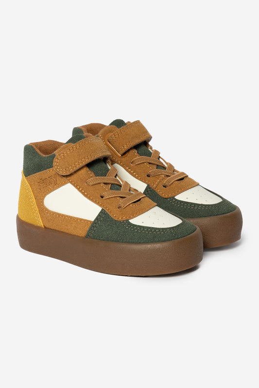 Boys Hi-Top Sneaker.