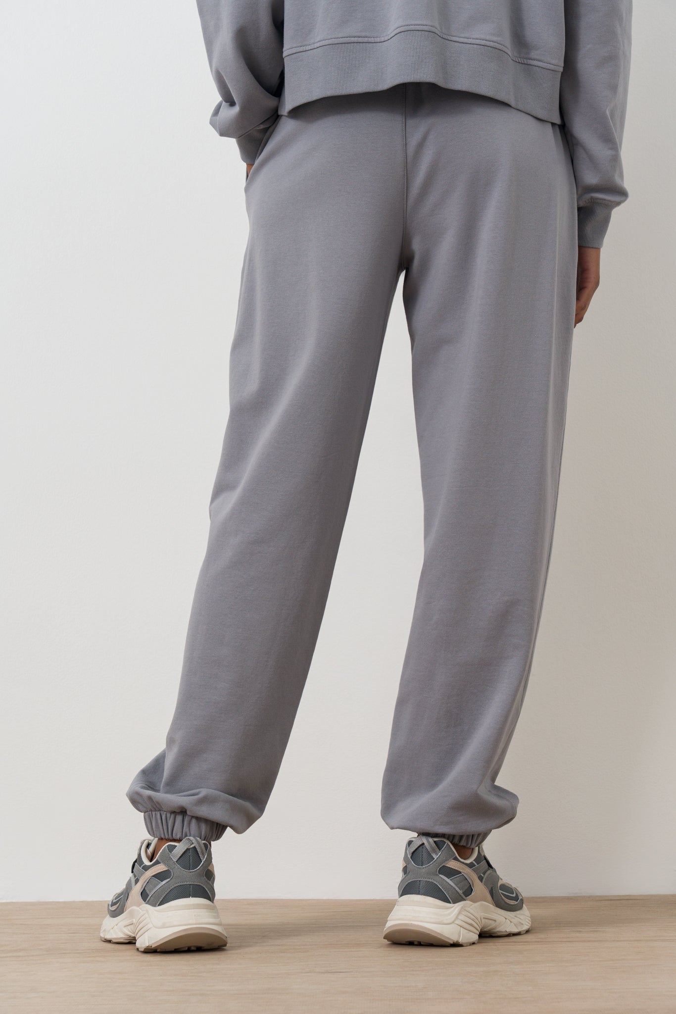 Relaxed-Fit-Trackpants-8