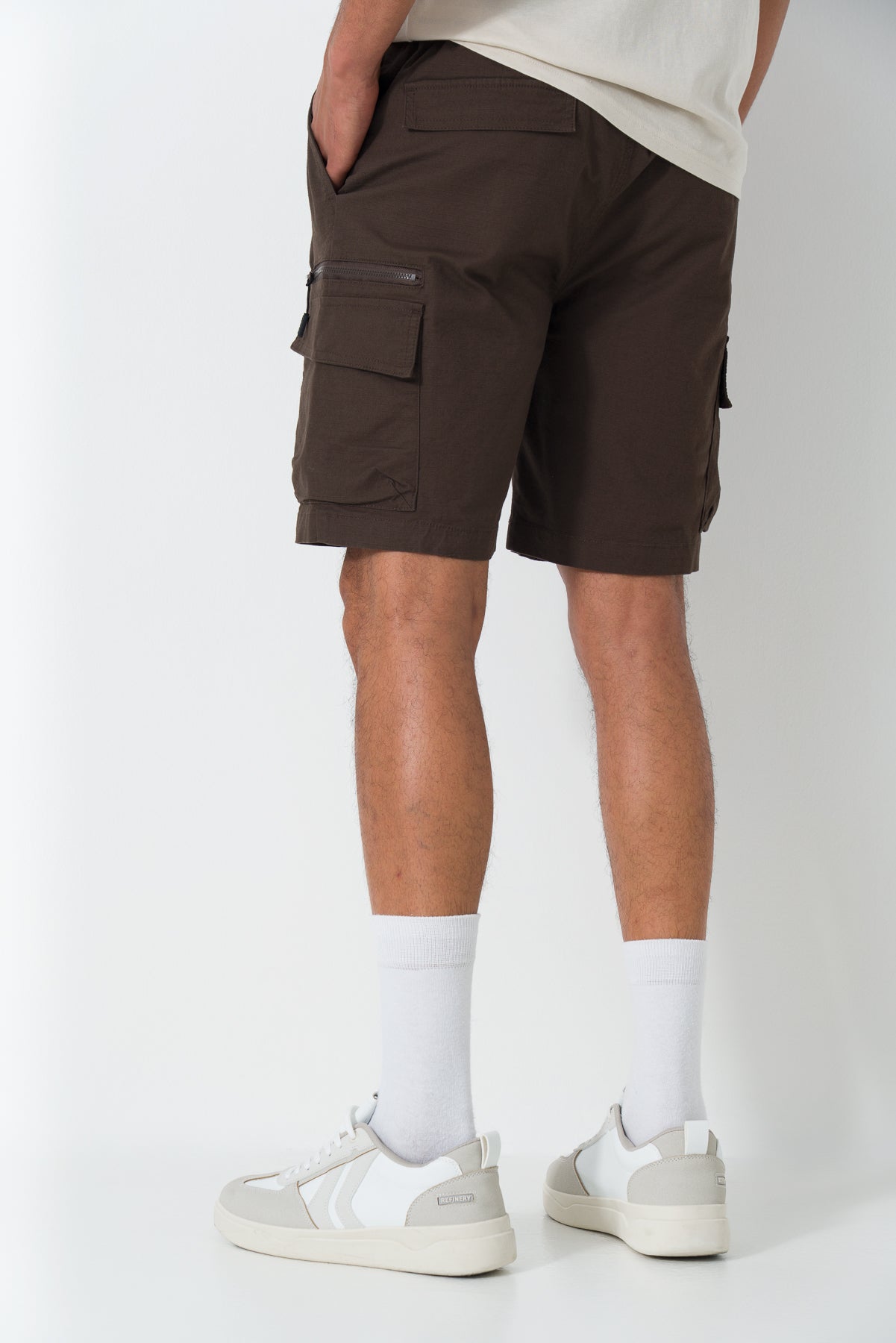Cargo Shorts from REFINERY – Refinery