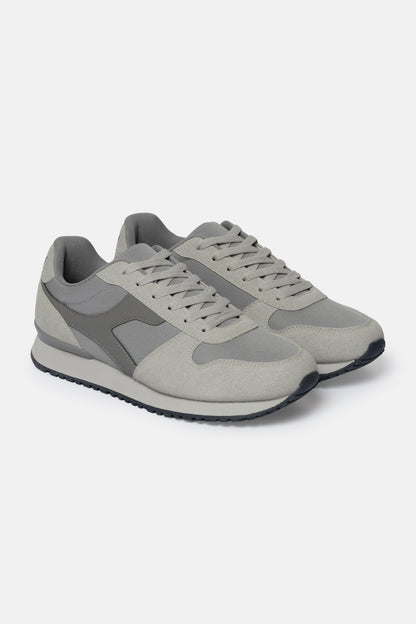 Retro Sneaker