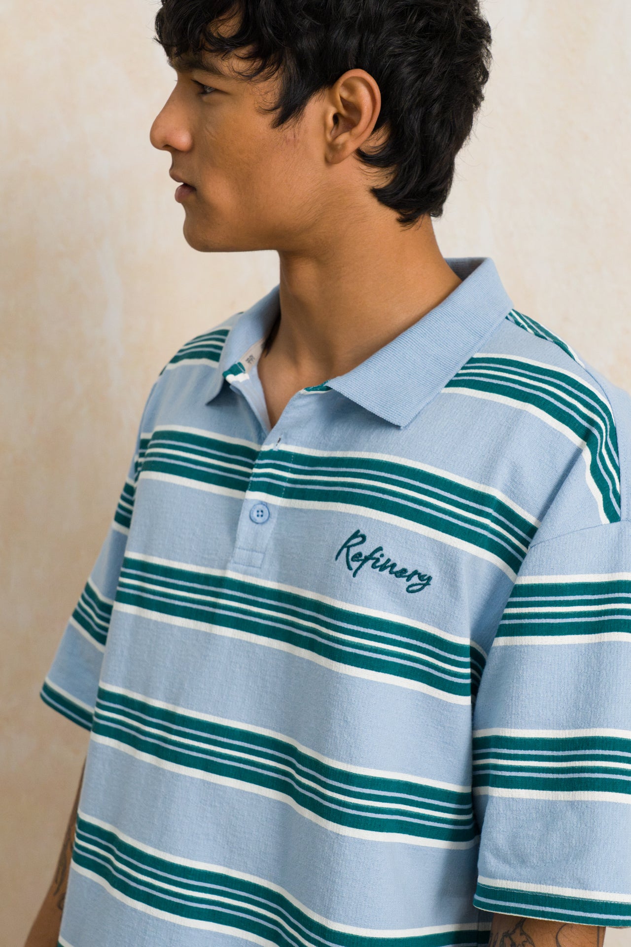 Textured Oversized Golfer