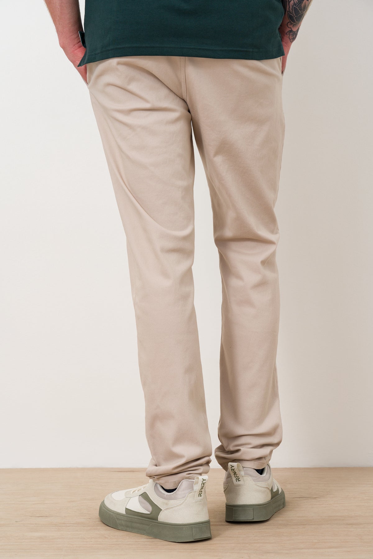 CHINO PANTS