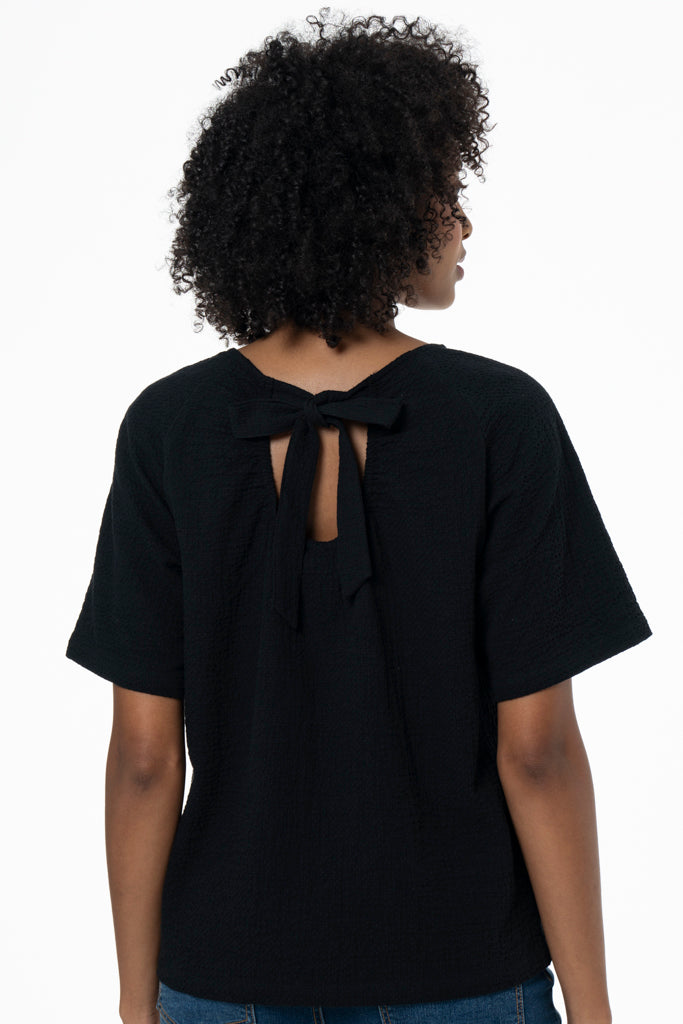 Relaxed Top With Back Detail _ 142062 _ Black