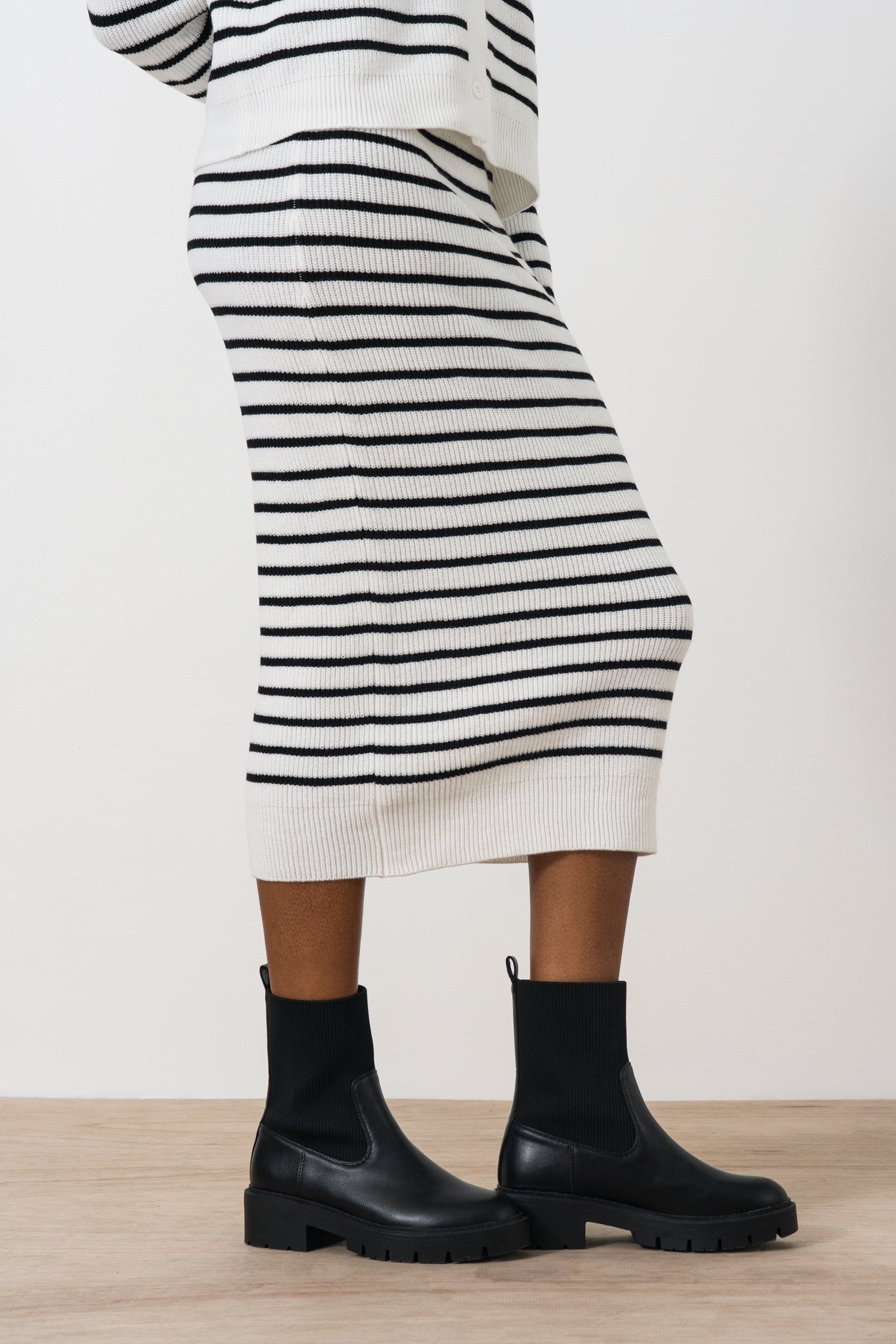 True-Knit-Bodycon-Skirt