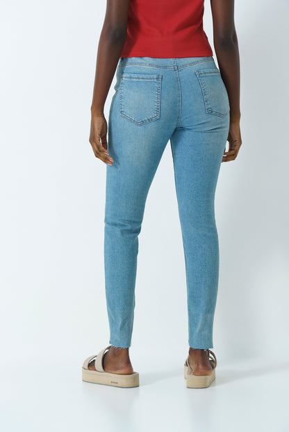 Rf12 Mid Rise Tinted Jeans