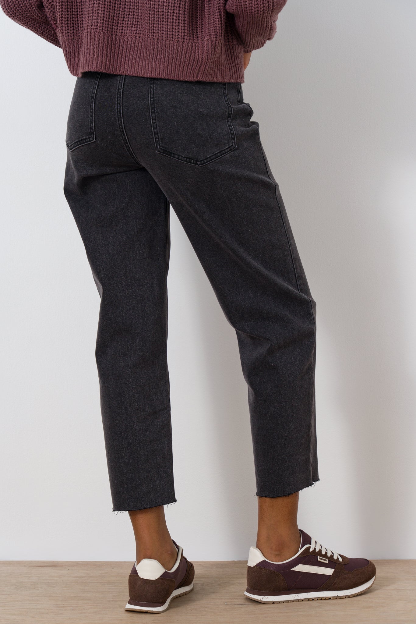 straight-leg-denim-1