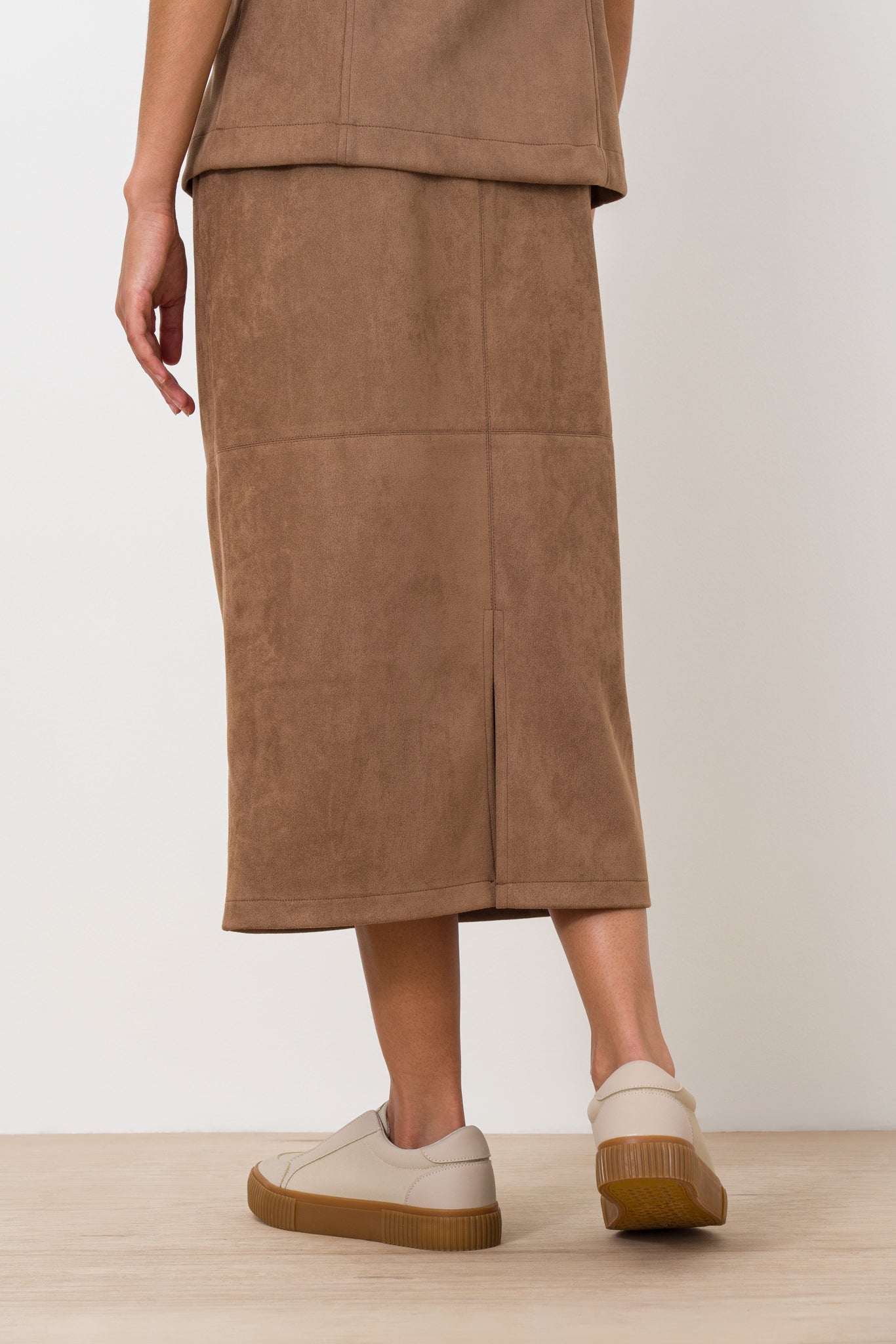 Suede-Column-Skirt