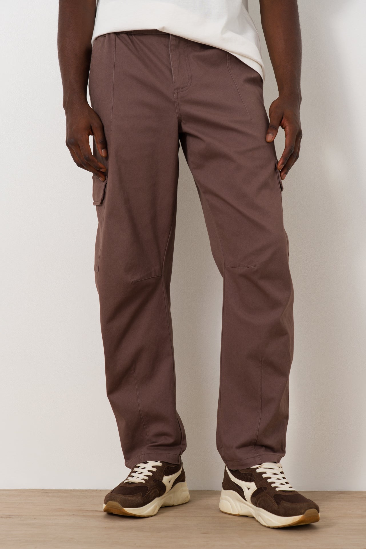 barrel-leg-cargo-pants-1