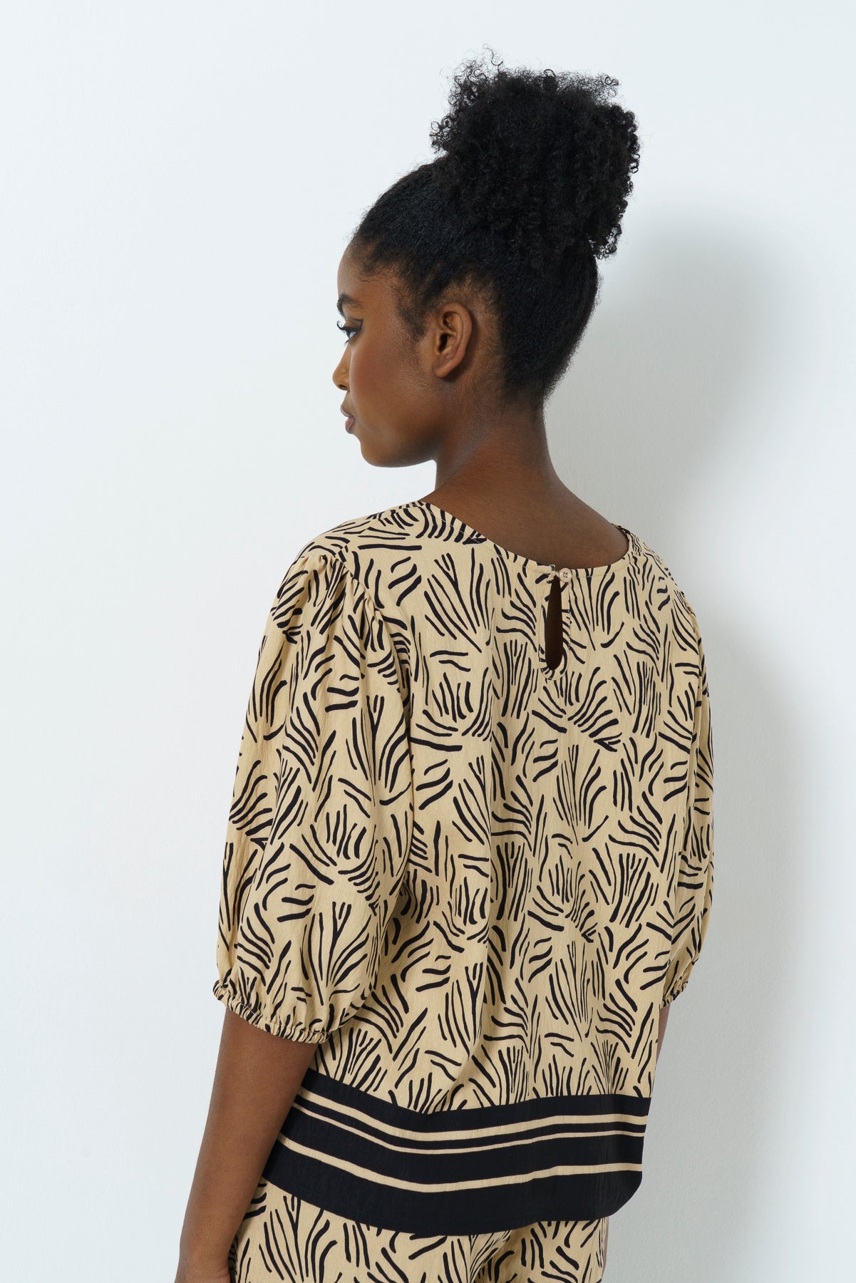 Bubble Sleeve Top
