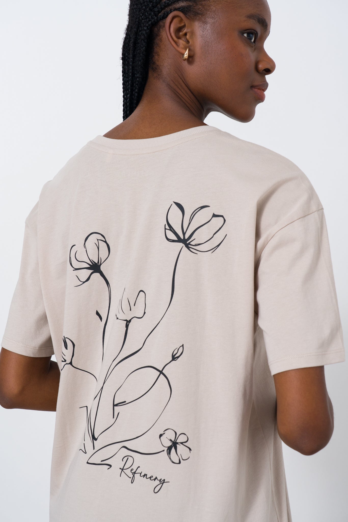 Oversized Graphic T-shirt from REFINERY – Refinery