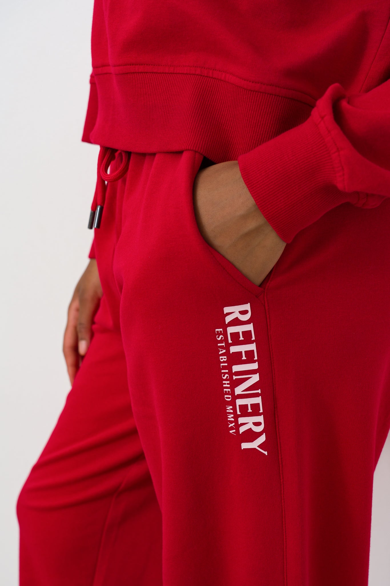 relaxed-fit-trackpants-15