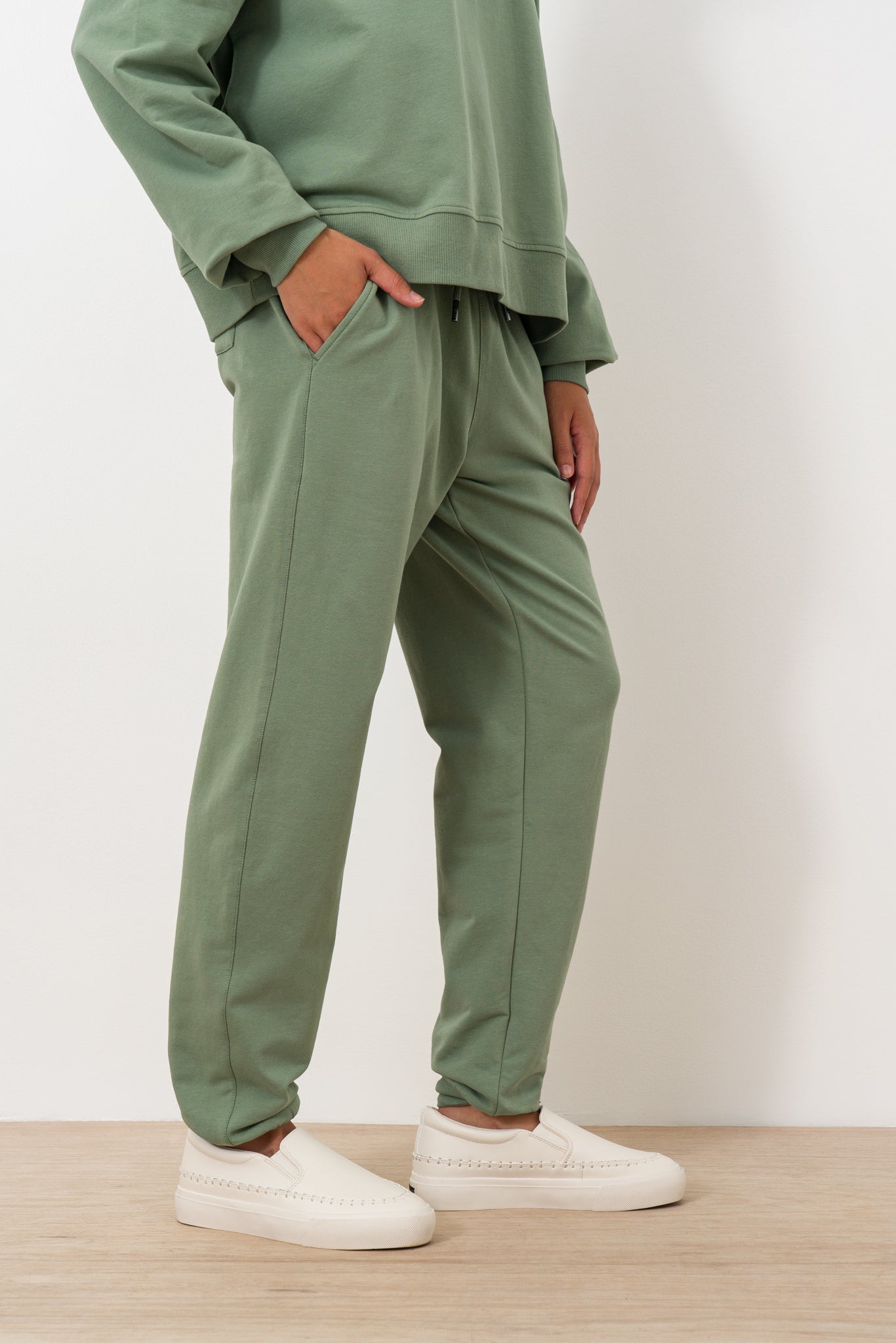 slim-fit-trackpants