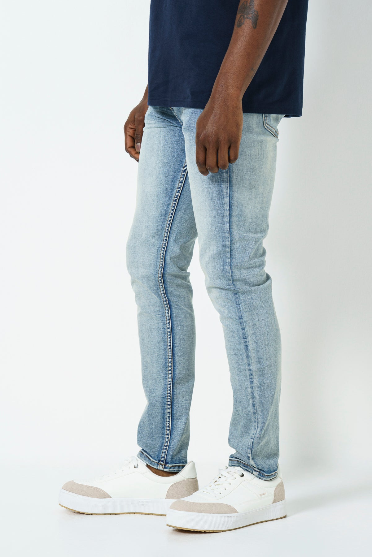 Rf02 Light Wash Jeans