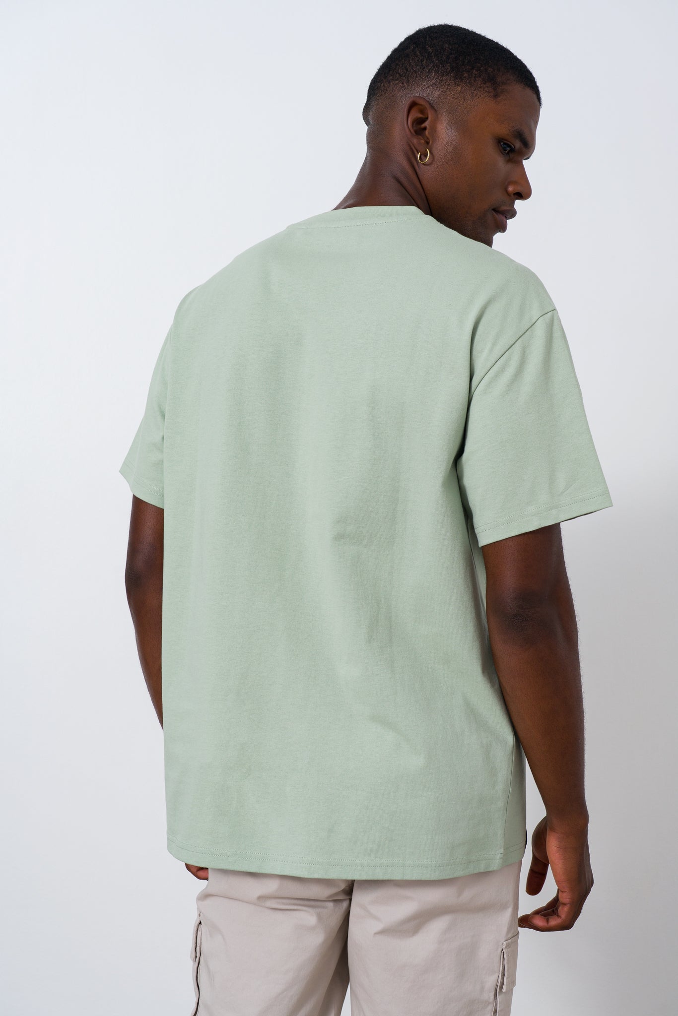 oversized-branded-t-shirt-5