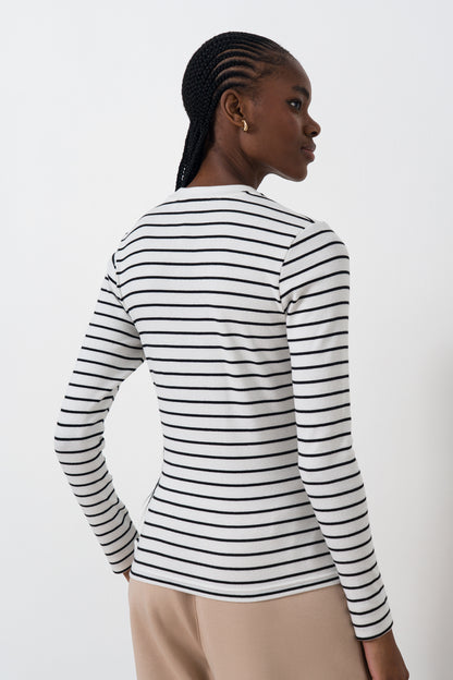 Fitted long sleeve rib tee