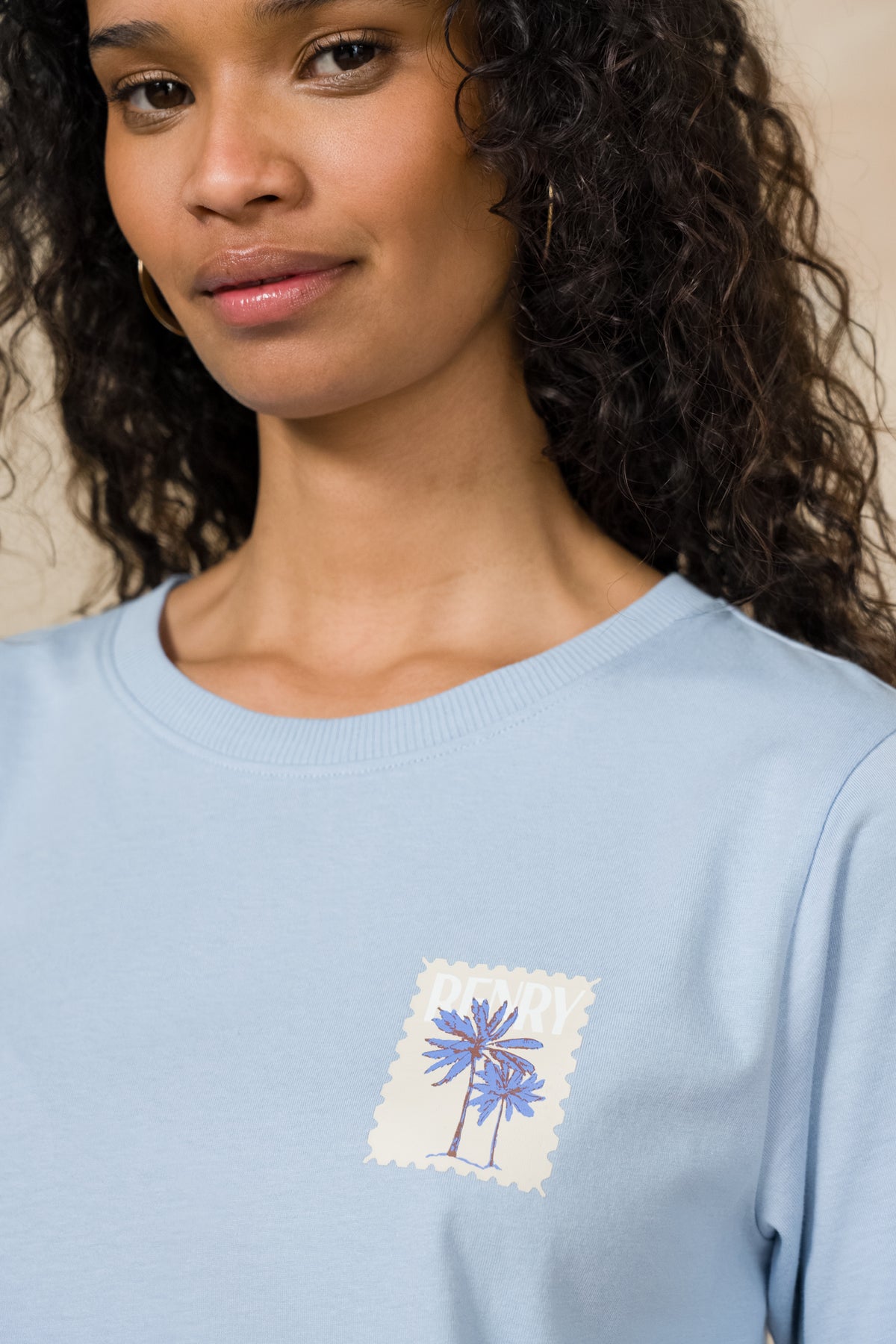 Standard Graphic Tee Tee