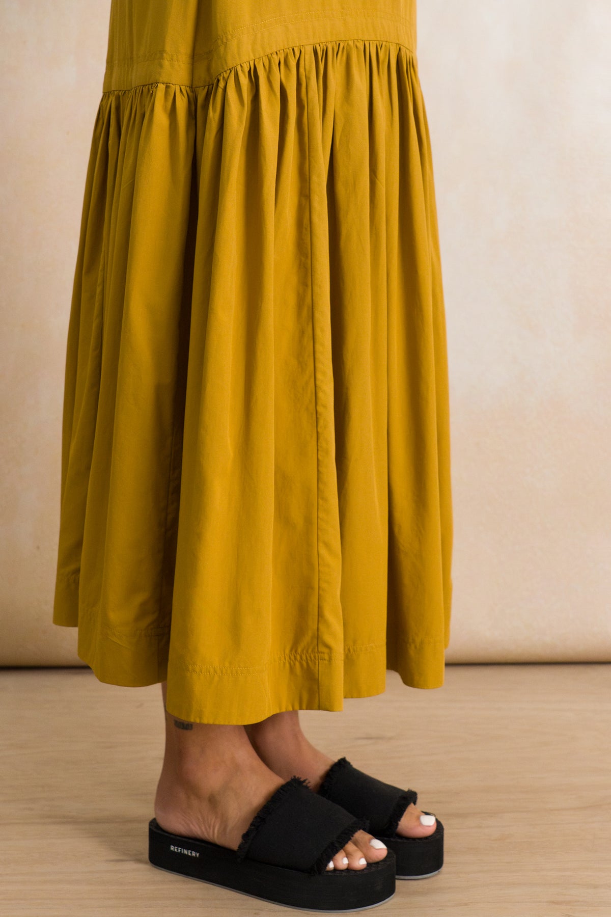 Relaxed Cutline Skirt
