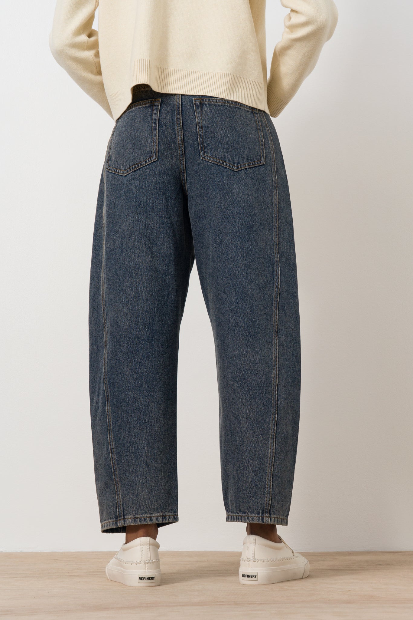 hi-rise-barrel-jeans-1