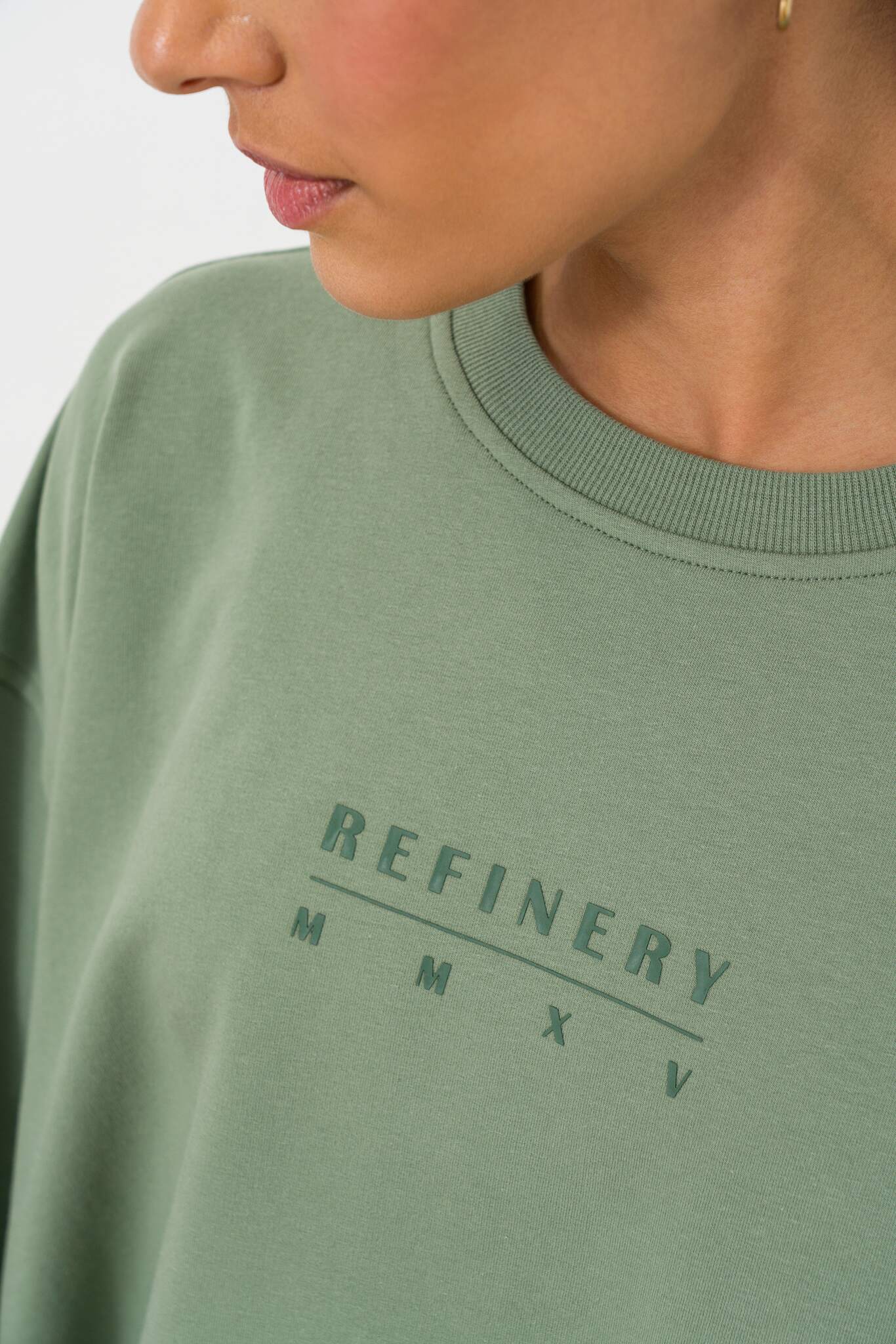 Short Crew Neck Sweat Top