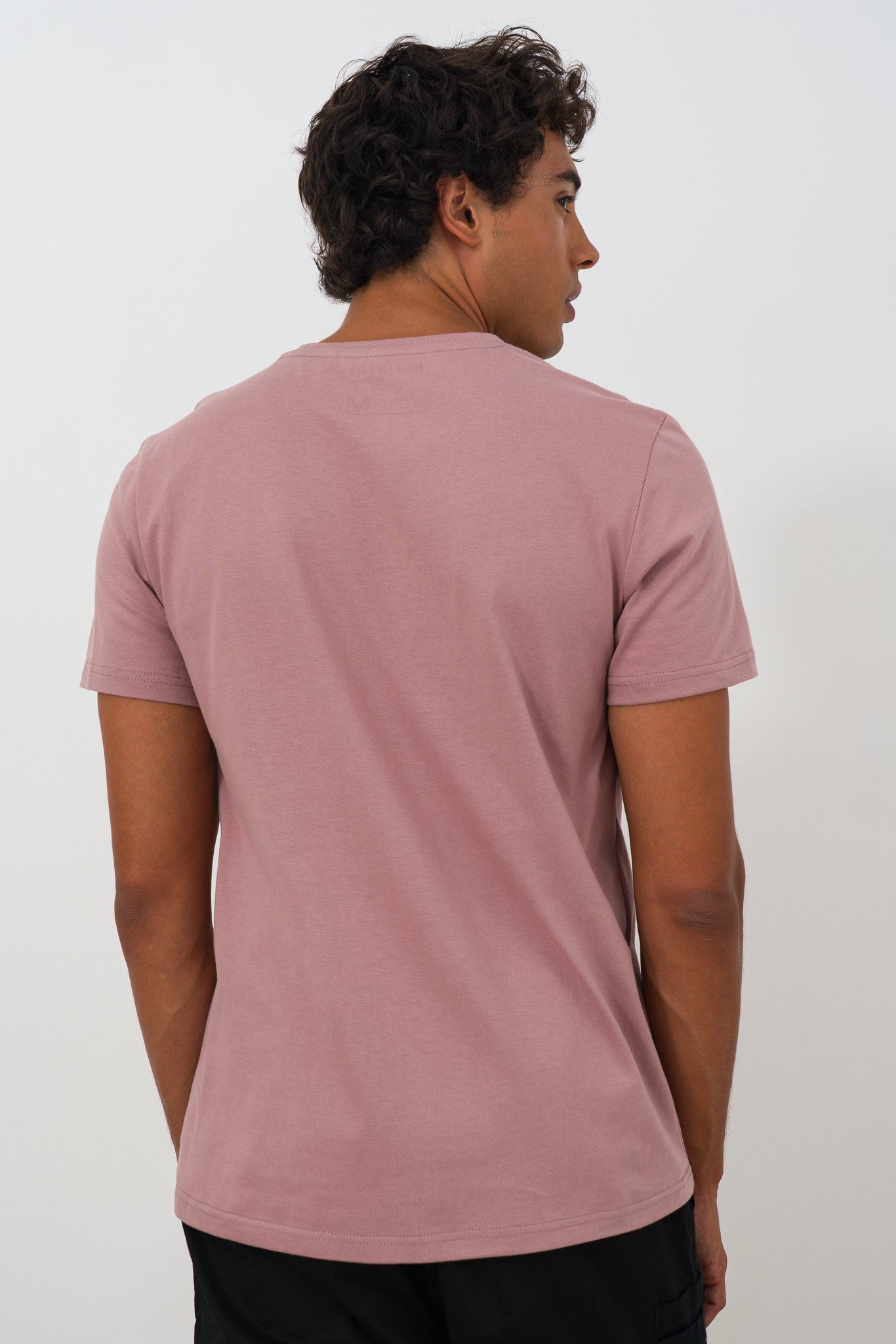 statement-t-shirt-20