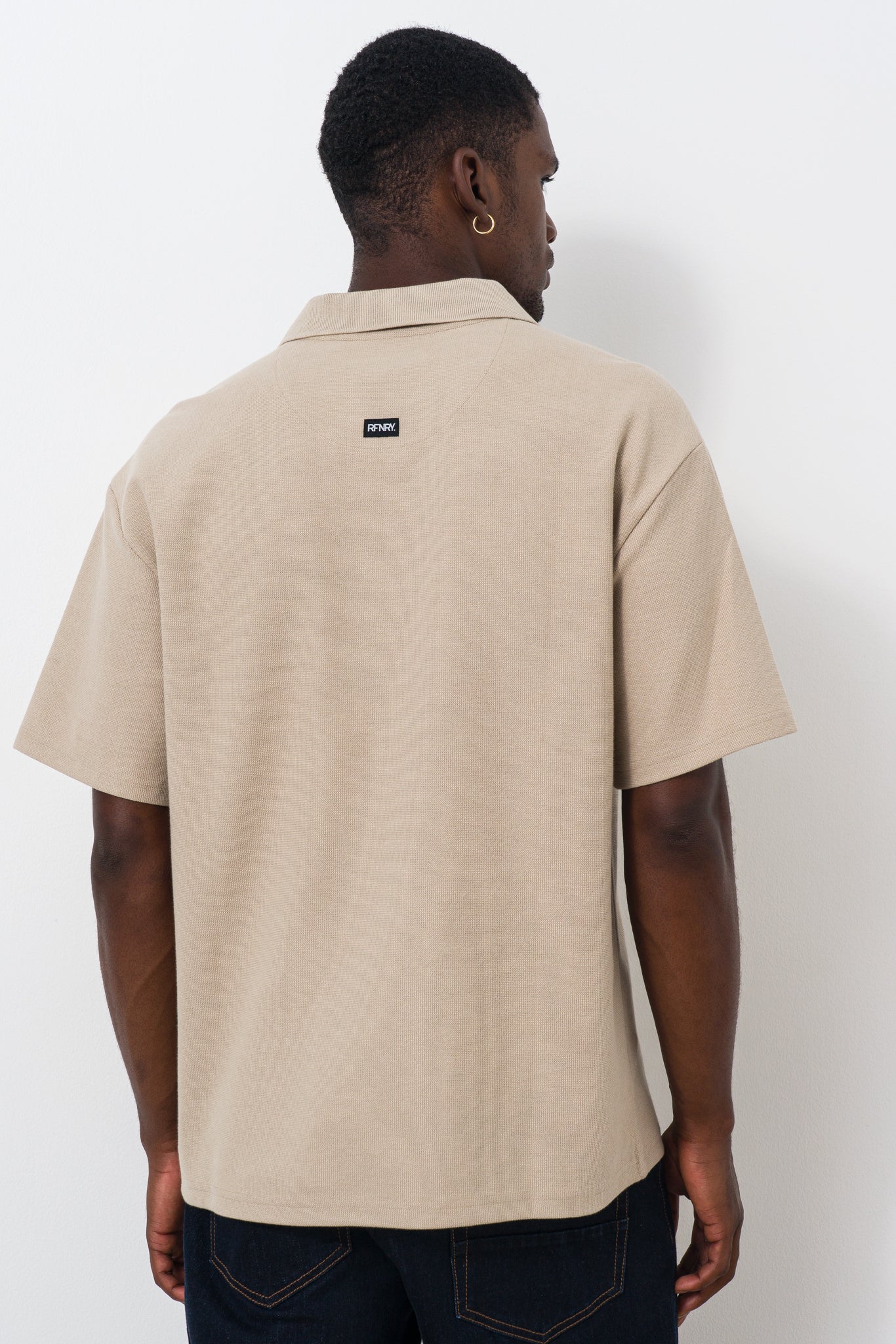 Textured Oversized Golfer
