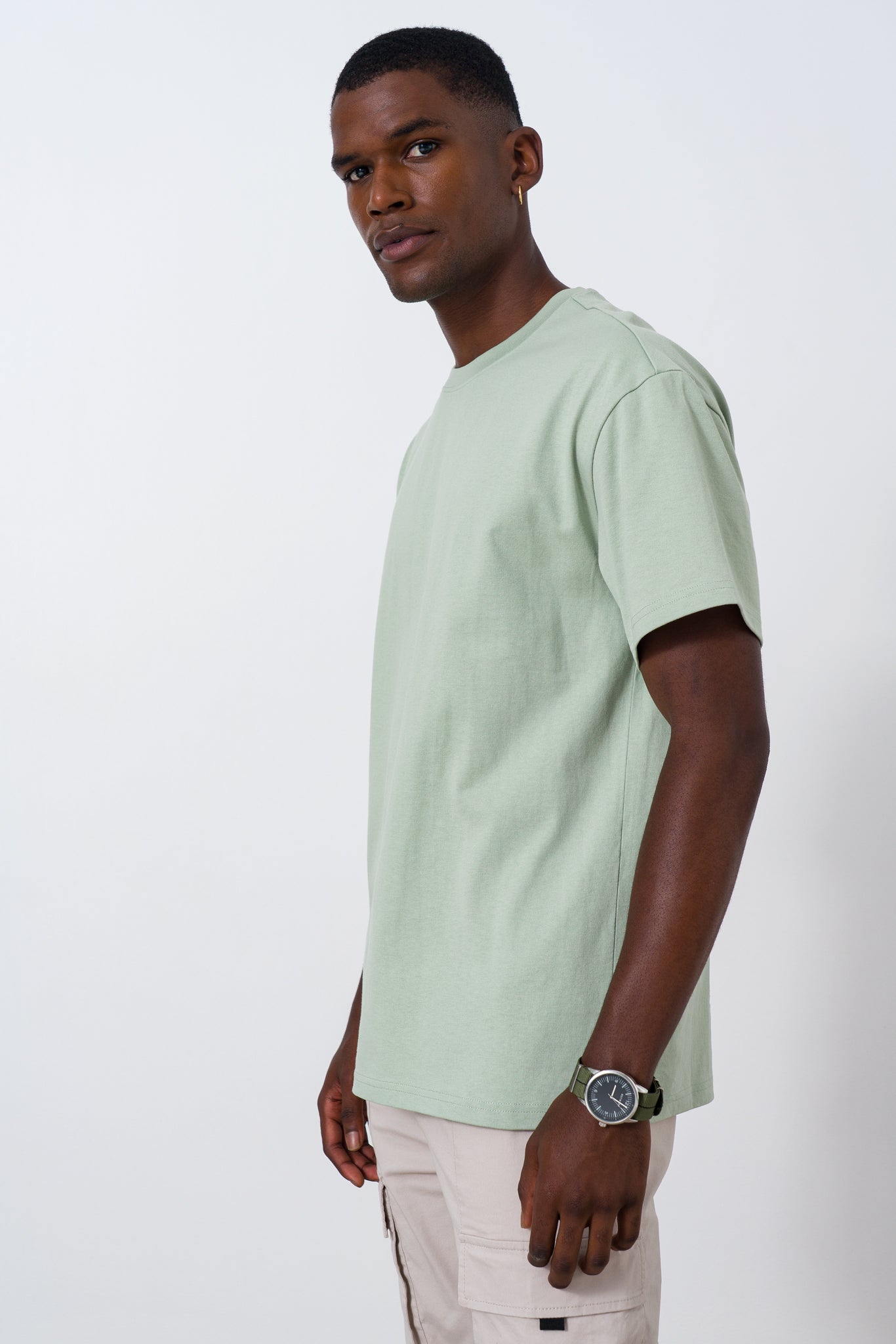 oversized-branded-t-shirt-5