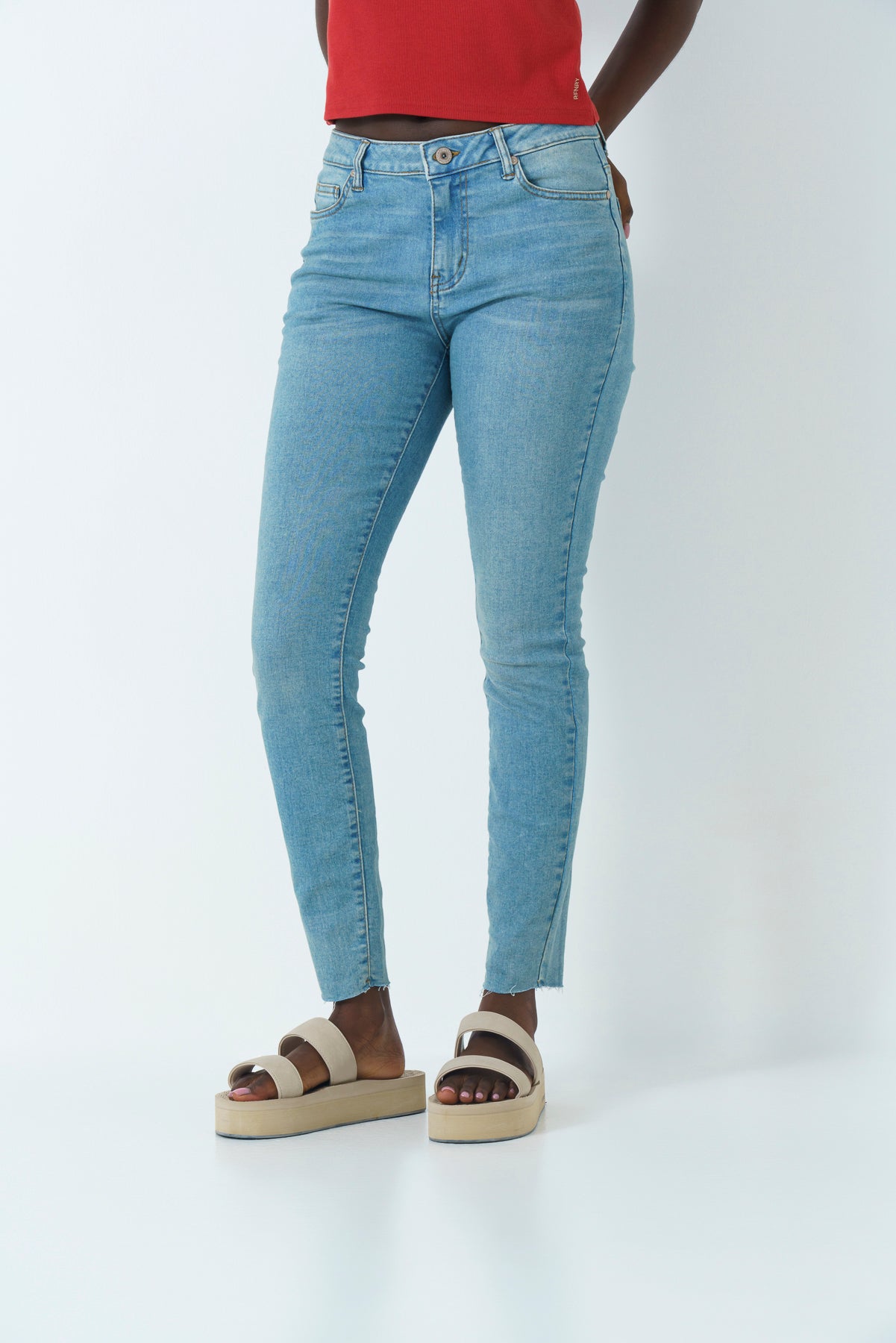 Rf12 Mid Rise Tinted Jeans