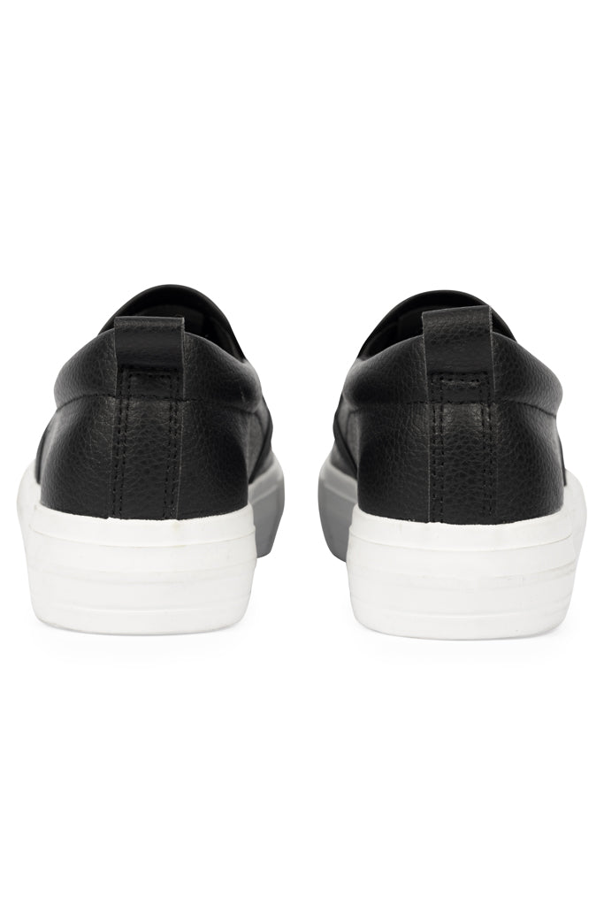 Slip-On Sneaker