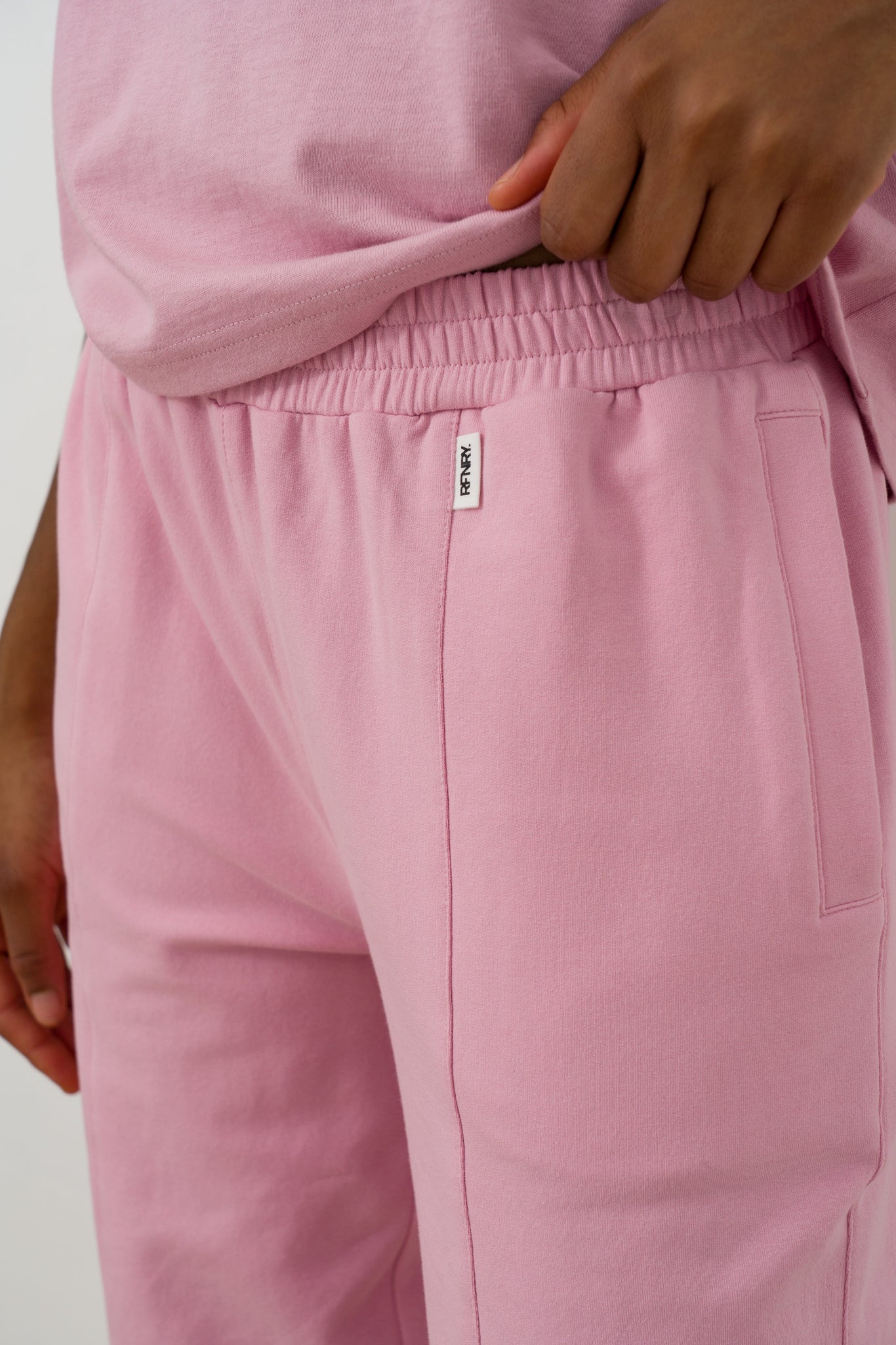 relaxed-fit-trackpants-10