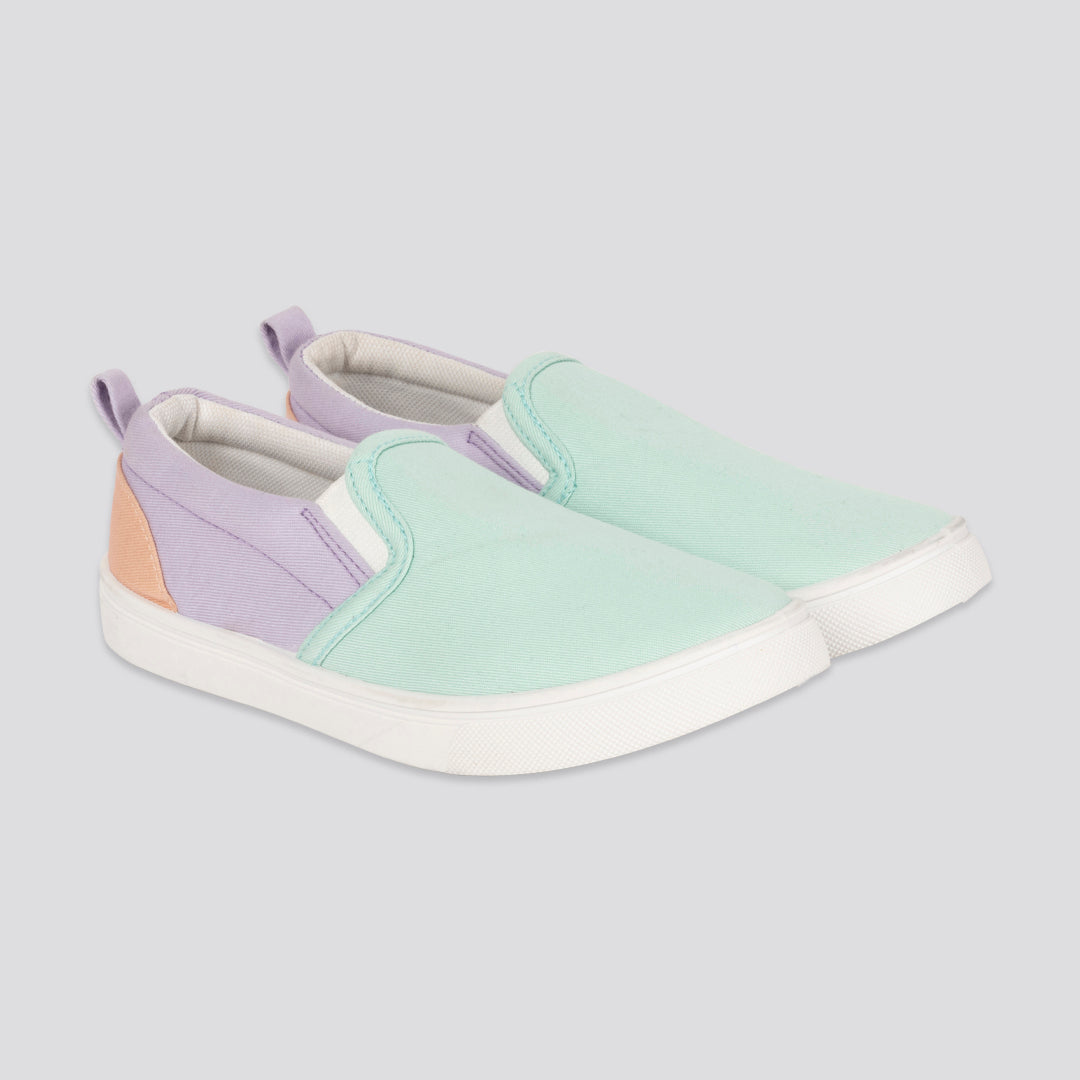 Girls Slip-On Sneaker _ 155220 _ Multi