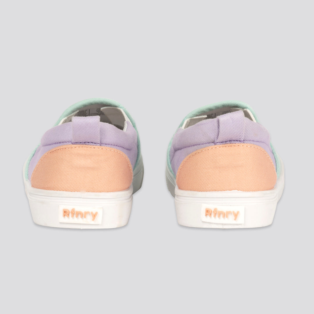 Girls Slip-On Sneaker _ 155220 _ Multi