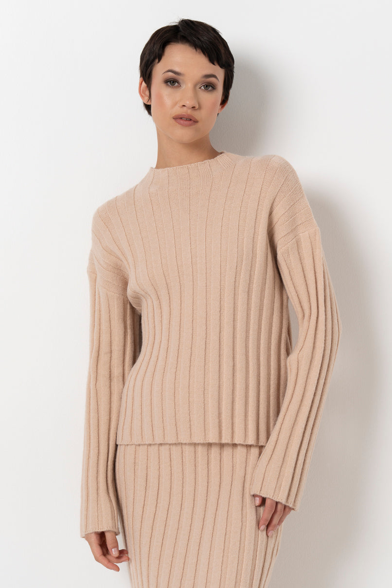 Hi-Neck Jumper _ 157545 _ Stone