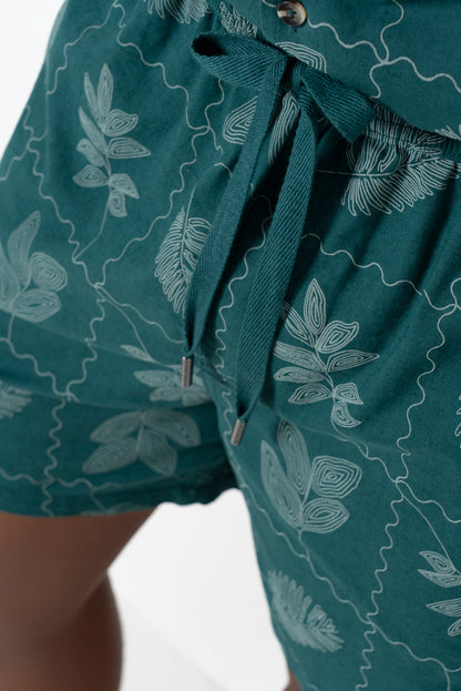 Flower Tile Shorts _ 161140 _ Emerald