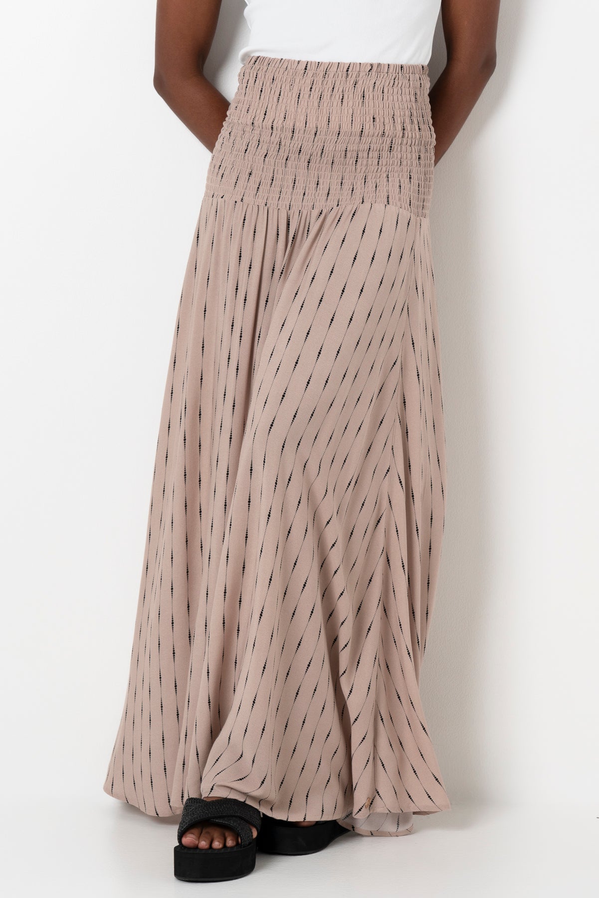 Basque Waist Skirt _ 165801 _ Stone