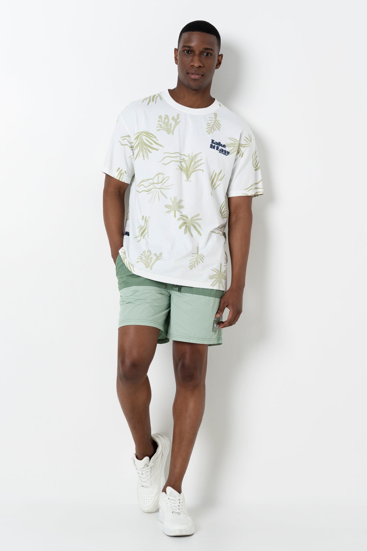 Graphic T-Shirt _ 166195 _ Optic White