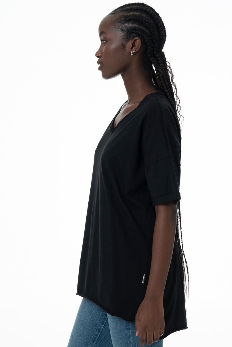Longer Length T Shirt 147095 Black from REFINERY Refinery