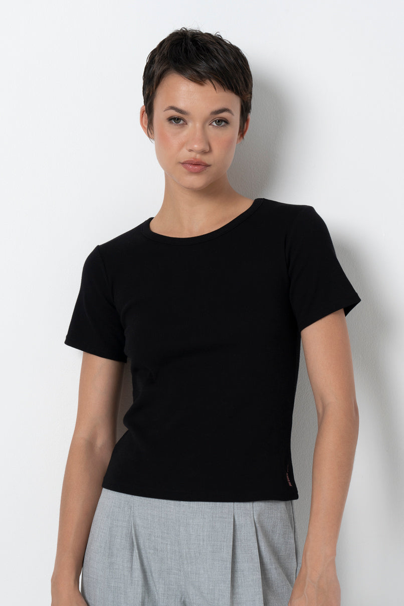 Ribbed T-Shirt _ 157017 _ Black