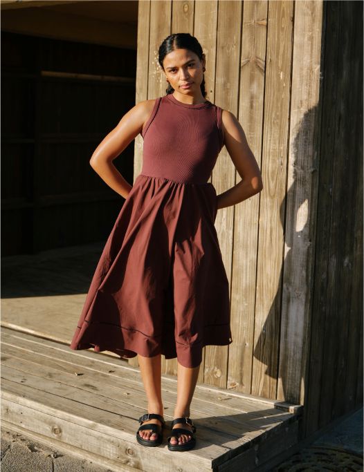 DRESSES