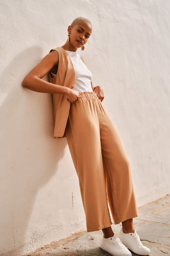Longer Length Waistcoat _ 141225 _ Tan