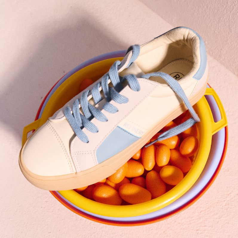 R100 OFF LACE UP SNEAKERS