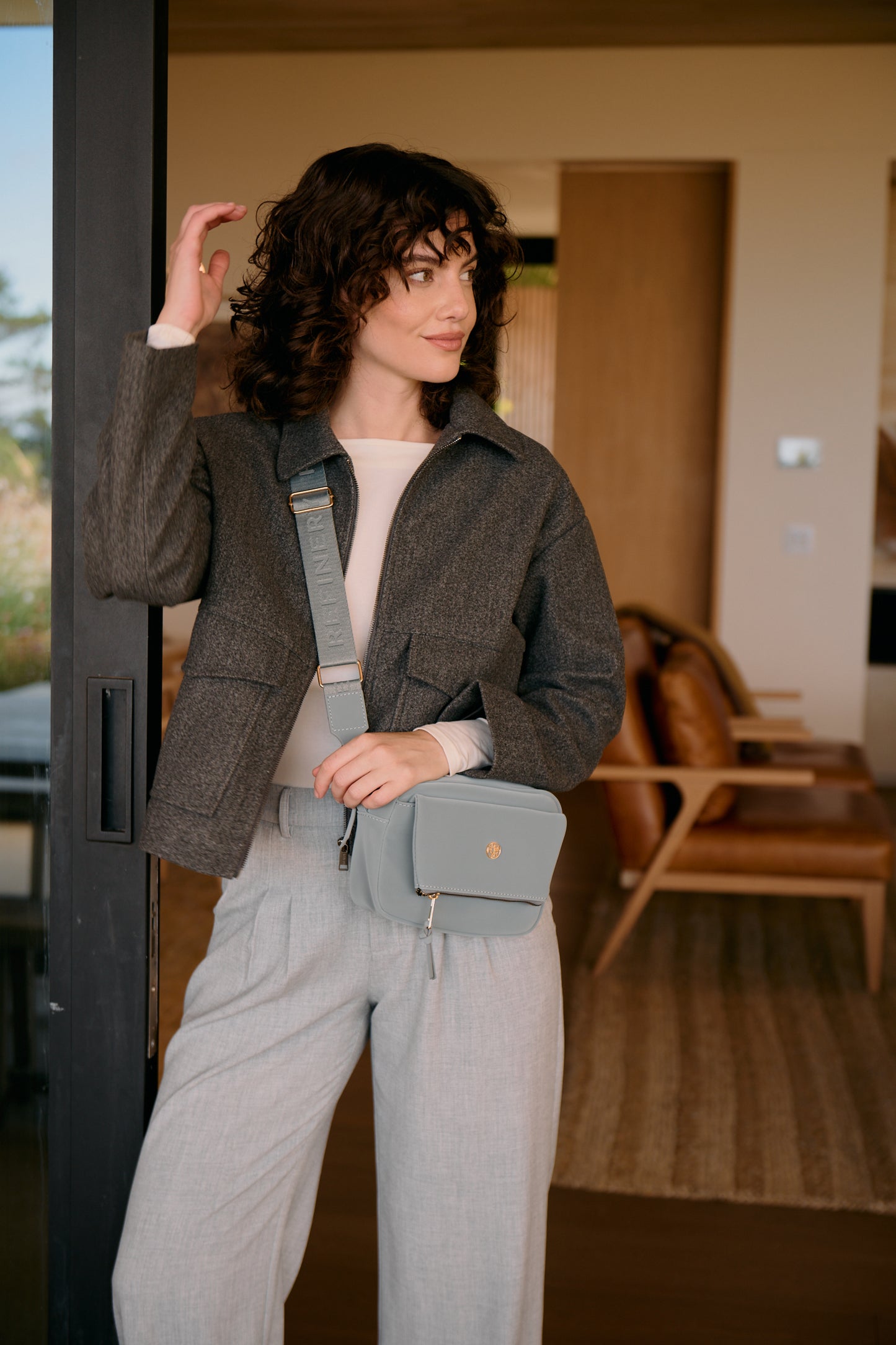 Folded Front Bag _ 157392 _ Grey