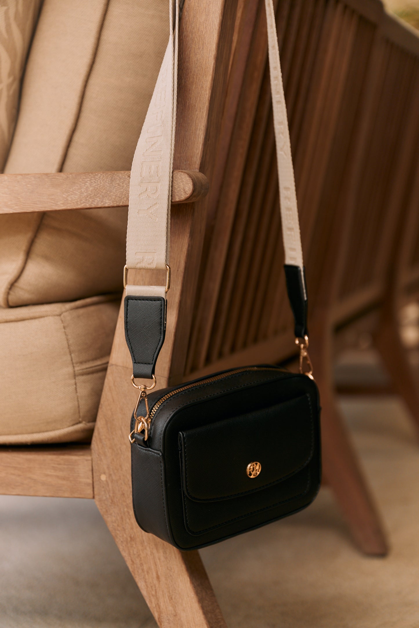 Mini Camera Bag _ 157393 _ Black